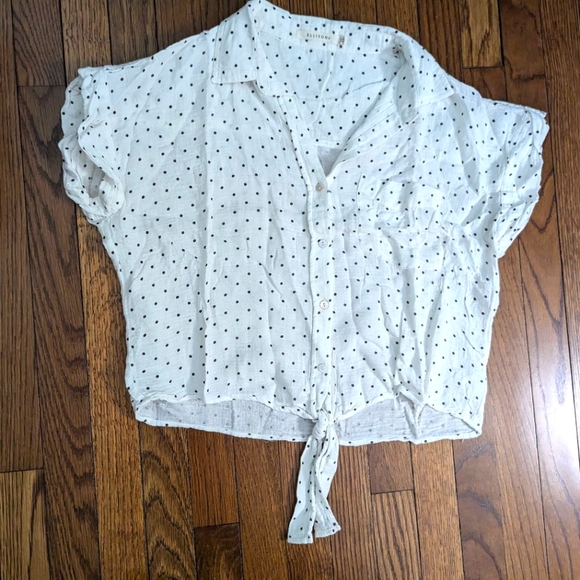 EUC polka dot tie-front cropped Ellison short sleeve gauzy cotton shirt - Picture 5 of 12
